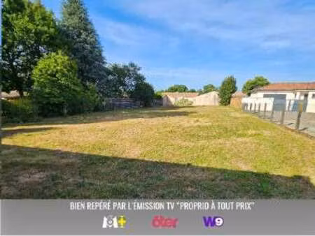 vente terrain à saint-pierre-du-mont (40280) : à vendre / 484m² saint-pierre-du-mont