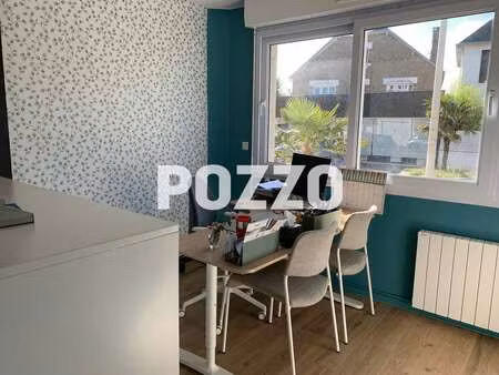 location bureaux et commerces à donville-les-bains (50350) : à louer / 10m² donville-les-b