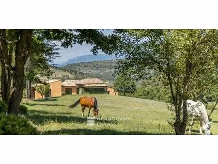 villa avec piscine comps-sur-artuby (83)