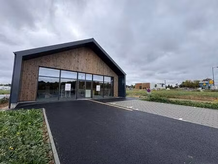 location bureaux et commerces à grez-neuville (49220) : à louer / 232m² grez-neuville