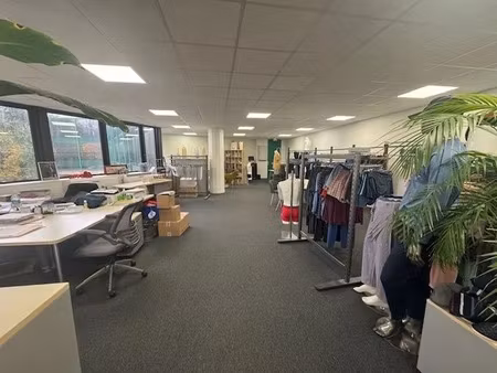 location locaux professionnels 1 pièce 177 m² à rosny-sous-bois (93110)  2 500 €