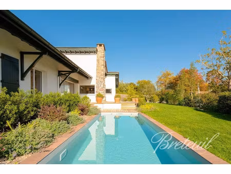 vente maison 5 pièces 215 m² à arbonne (64210)  2 385 000 €