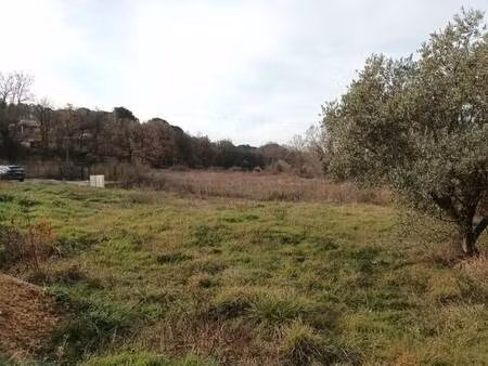 terrain constructible à vendre