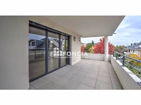 rare à la vente t4 traversant