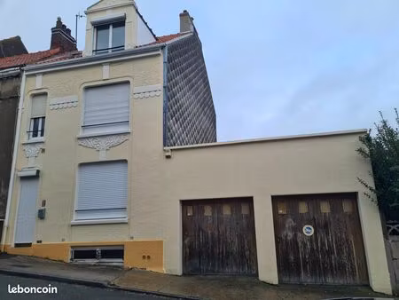 maison de ville 5 pièces 130 m²