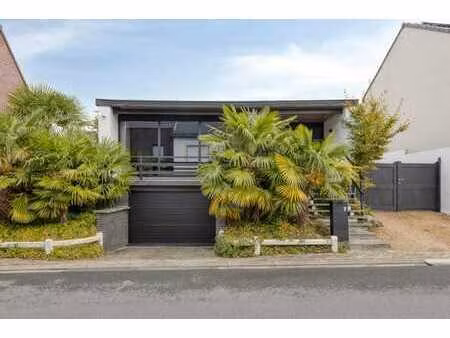 *** sous compromis ***