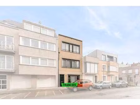 maison de ville spacieuse avec 6 chambres et garage dans le…