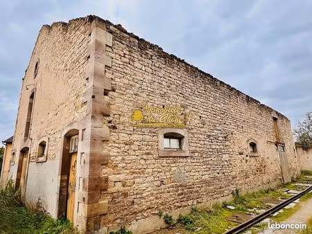 local 450 m² fougerolles-saint-valbert