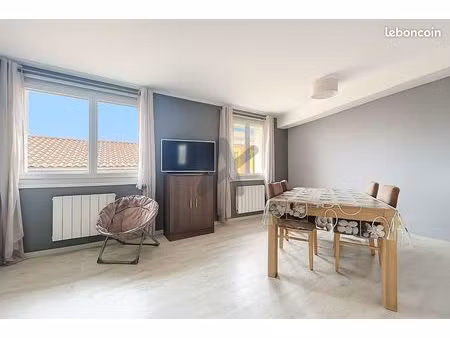 appartement 3 pièces 64 m²