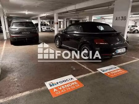 vente garage et parking au mans république (72000) : à vendre / le mans république
