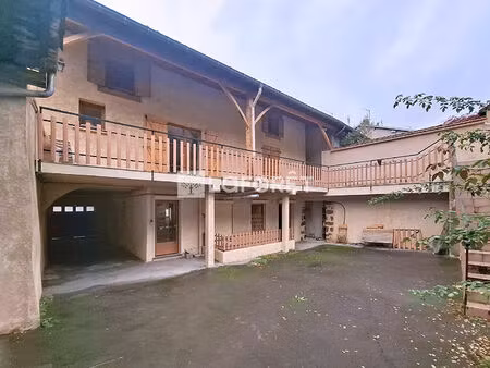 immeuble beaujeu 10 pièce(s) 262 m2