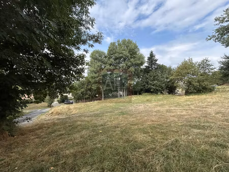 terrain de 5030 m2 à 5 min de langogne