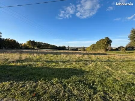terrain 2 530 m² blaignac