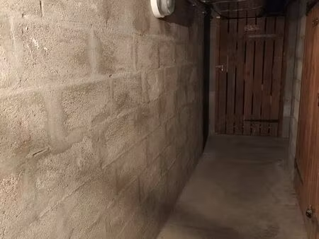 location cave pessac