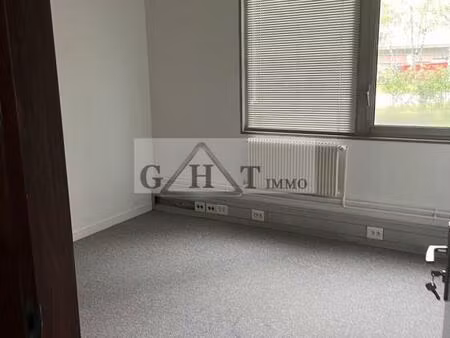 location bureau 200 m² à la courneuve (93120)