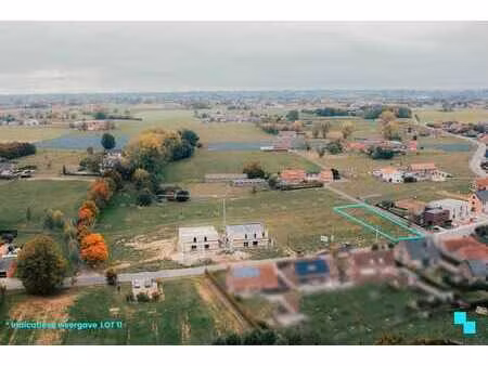 bouwgrond met landelijk verzicht in de ginste