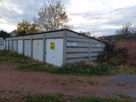 ensemble de garages à tertre - rue oscar lombril 18+