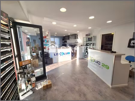 vente locaux professionnels 3 pièces 109 m² à landivisiau (29400)  167 900 €