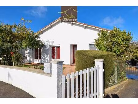 vente maison à cerizay (79140) : à vendre / 94m² cerizay