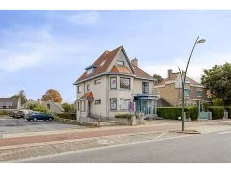 bureau avec résidence sur la zeelaan à koksijde