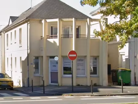 station tram saint martin local commercial ou bureaux 88 m2