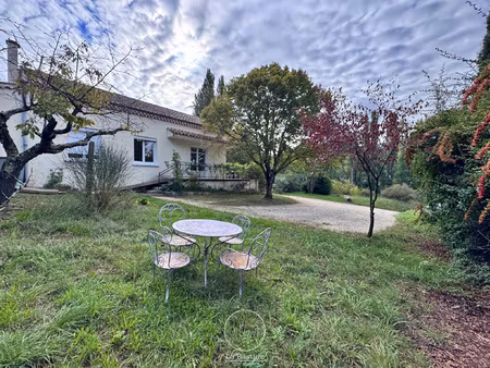 maison 5 pièces d'environ 117 m2 avec 7 000 m2 de terrain à