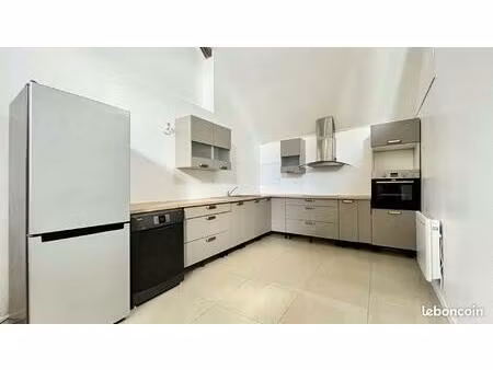 immeuble de rapport proche frontière