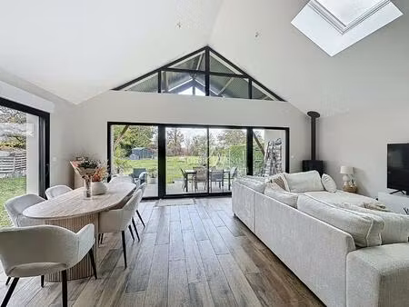 maison cubique à 4 pents de 2024- 4 chambres   jardin