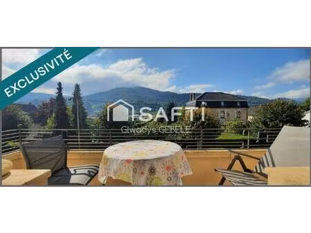 maison d'exception dans un écrin de lumière