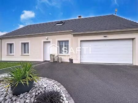 maison familiale récente de 5 chambres avec garage attenant