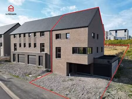 maison neuve en gros œuvre fermé  4 ch  2 garages et jardin