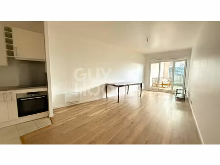 exclusivite - proche de la boule