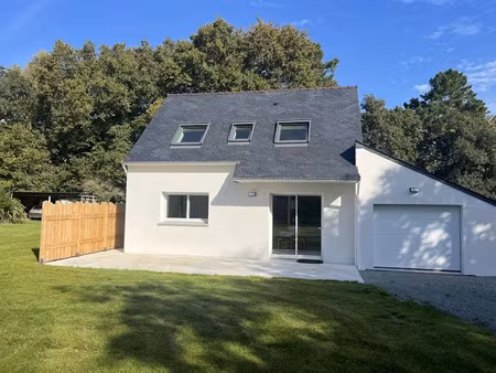 location maison 4 pièces 90 m² à fouesnant (29170)  1 250 €