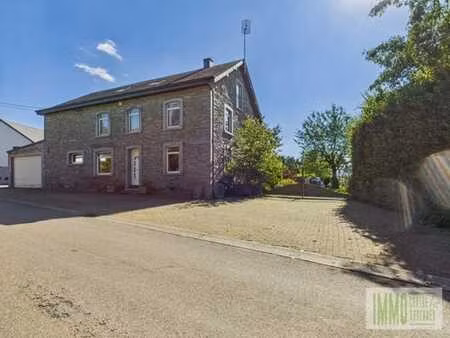 bien de caractère dans le village de limerlé proche du g-d