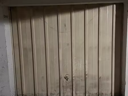 location garage box et parking à hérouville-saint-clair (14200) : à louer / hérouville-sai