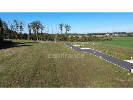 vente terrain à écoyeux (17770) : à vendre / 612m² écoyeux