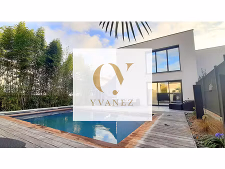 domloup maison meublée d'exception avec piscine 151 m2