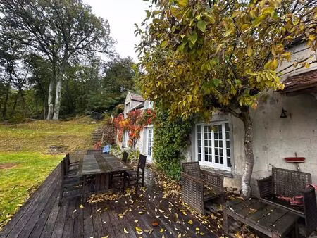 a louer  noisy sur ecole  maison ancienne avec dépendance 5 chambres piscine forêt des tro