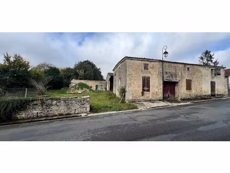 ensemble terrain + grange à renover genouille