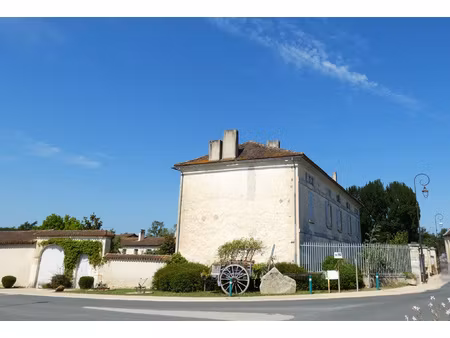 maison de maître 18o siècle 370m2 + maison annexe 140m2