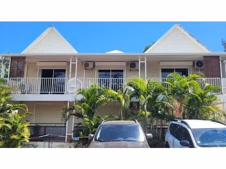 bureau de 140 m² à l'etang-sale