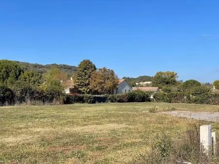 terrain constructible viabilisé à vendre