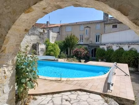 maison de ville à vendre