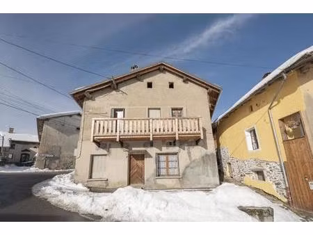 maison de village avec beaucoup de potentiel notre dame du pré la plagne paradiski
