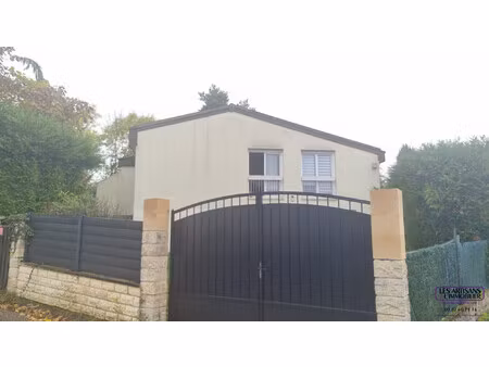 bazoncourt : maison ind. terrain 1040 m2