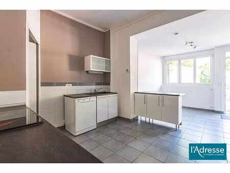 vente maison 5 pièces  87.00m²  neufchâtel