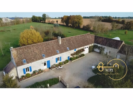 ancien corps de ferme entièrement rénové