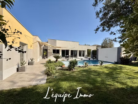 maison d'architecte t4 de 158m2 avec piscine secteur la ramé