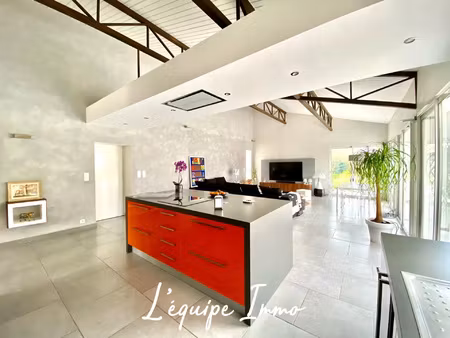 maison d'architecte t4 de 160m2 avec piscine secteur la ramé