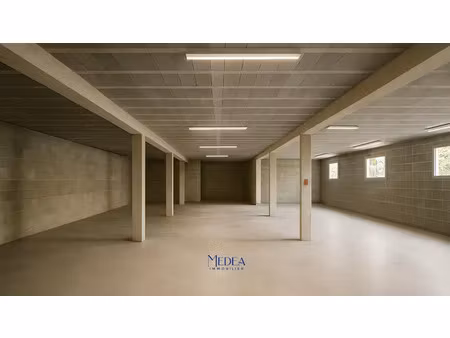 entrepôt 407 m2 avec quai de livraison ceyreste (13600)